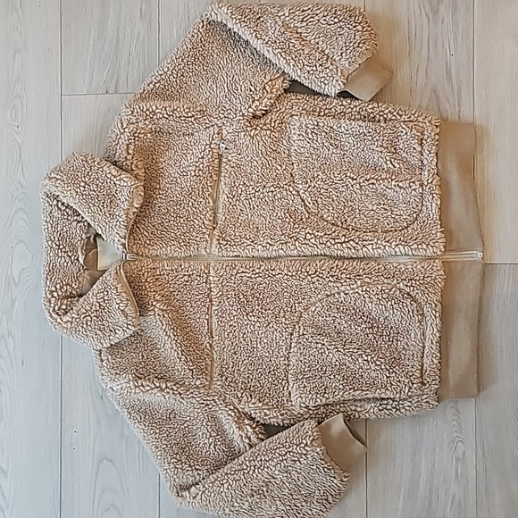 Wilfred Teddy Sherpa Jacket - Picture 2 of 16